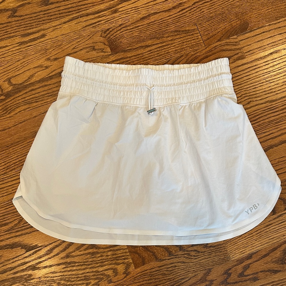 Abercrombie (YPB) White Mini Skirt